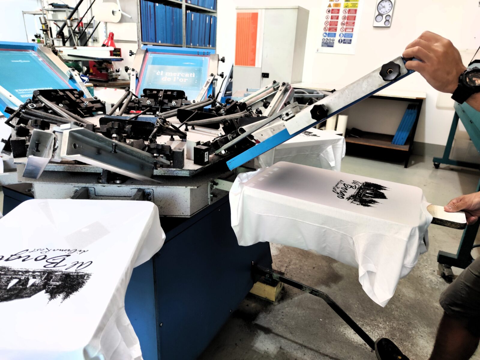 Serigrafia 4 colori abbigliamento personalizzato Bedizzole Brescia